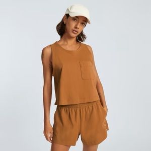 Everlane Premium Weight Cropped Pocket Tank